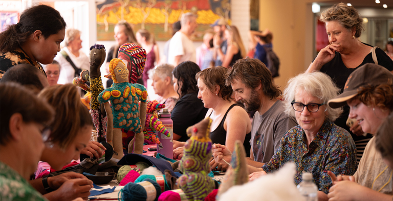 yarrenyty_arltere_artists_workshop_at_marketplace_2024._photo_by_sara_maiorino._courtesy_desart